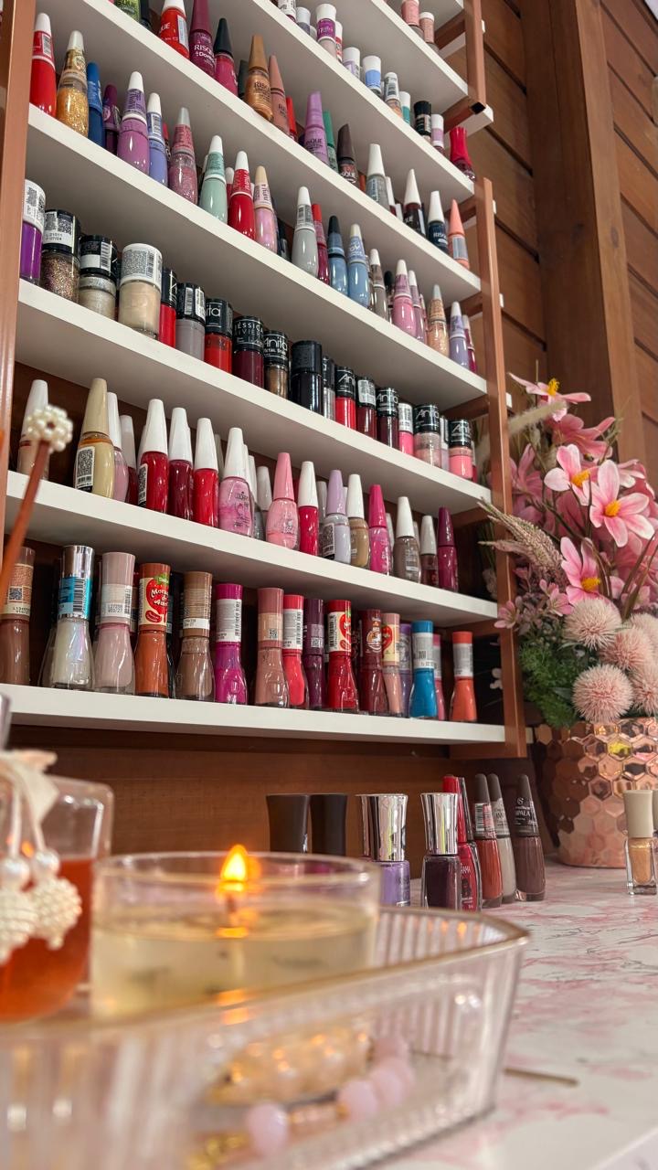 Coleção de esmaltes do Zay Studio